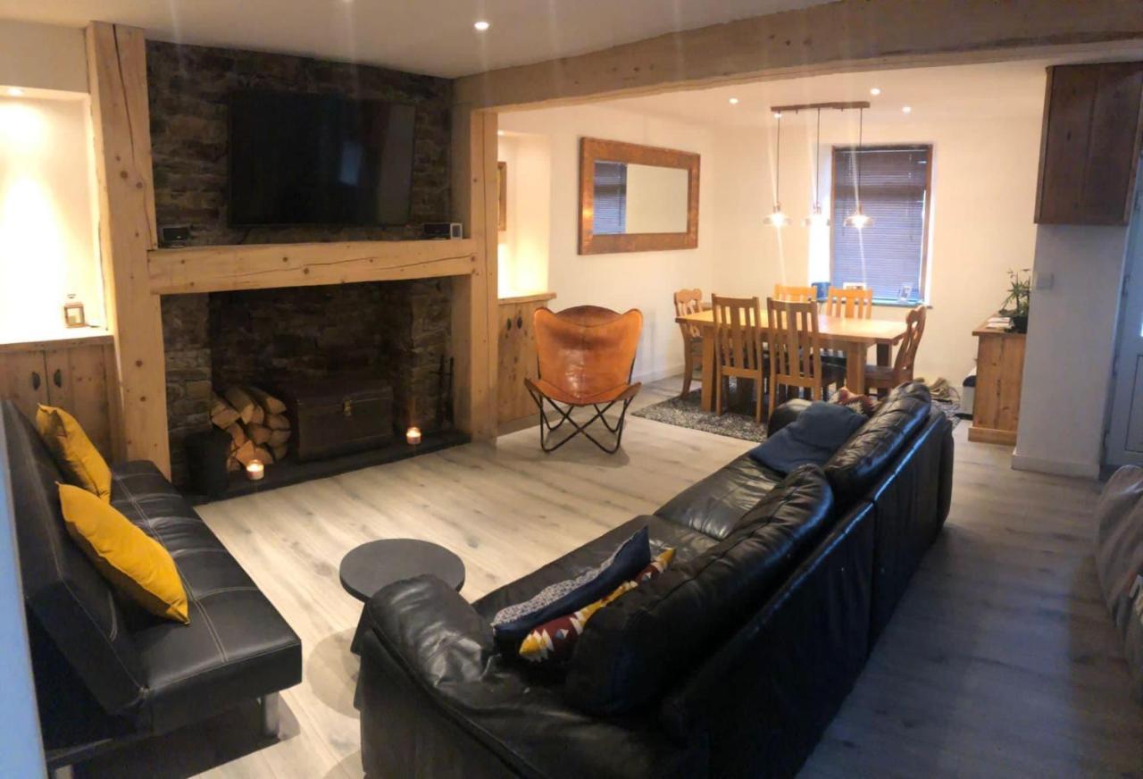 Clydach Cottages ลาแนคลี ภายนอก รูปภาพ
