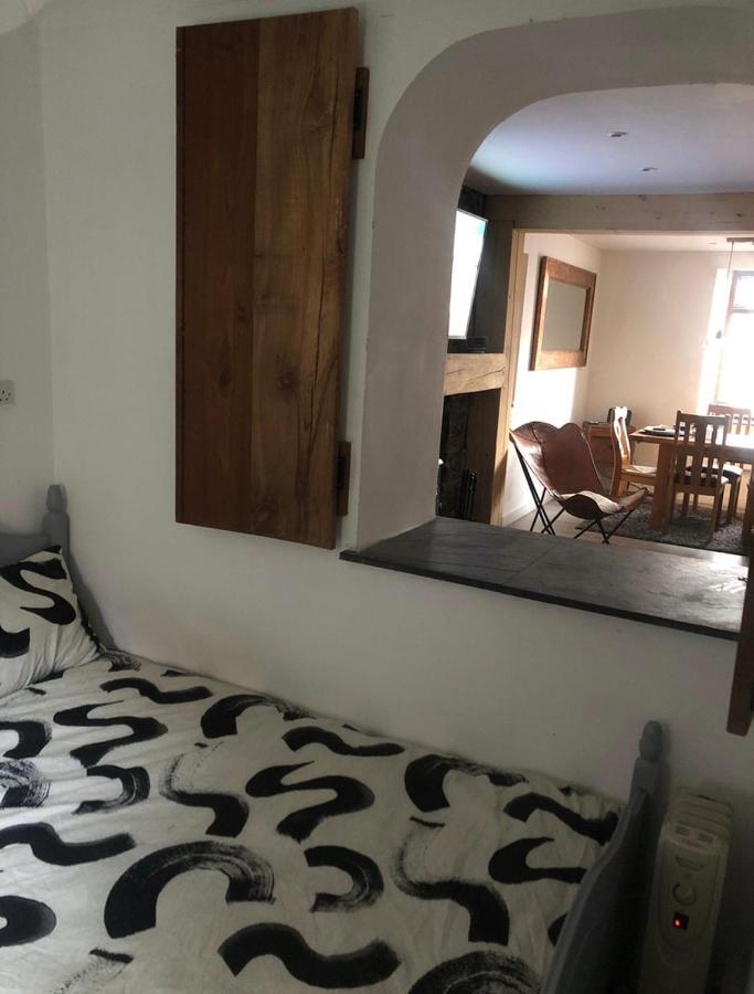 Clydach Cottages ลาแนคลี ภายนอก รูปภาพ